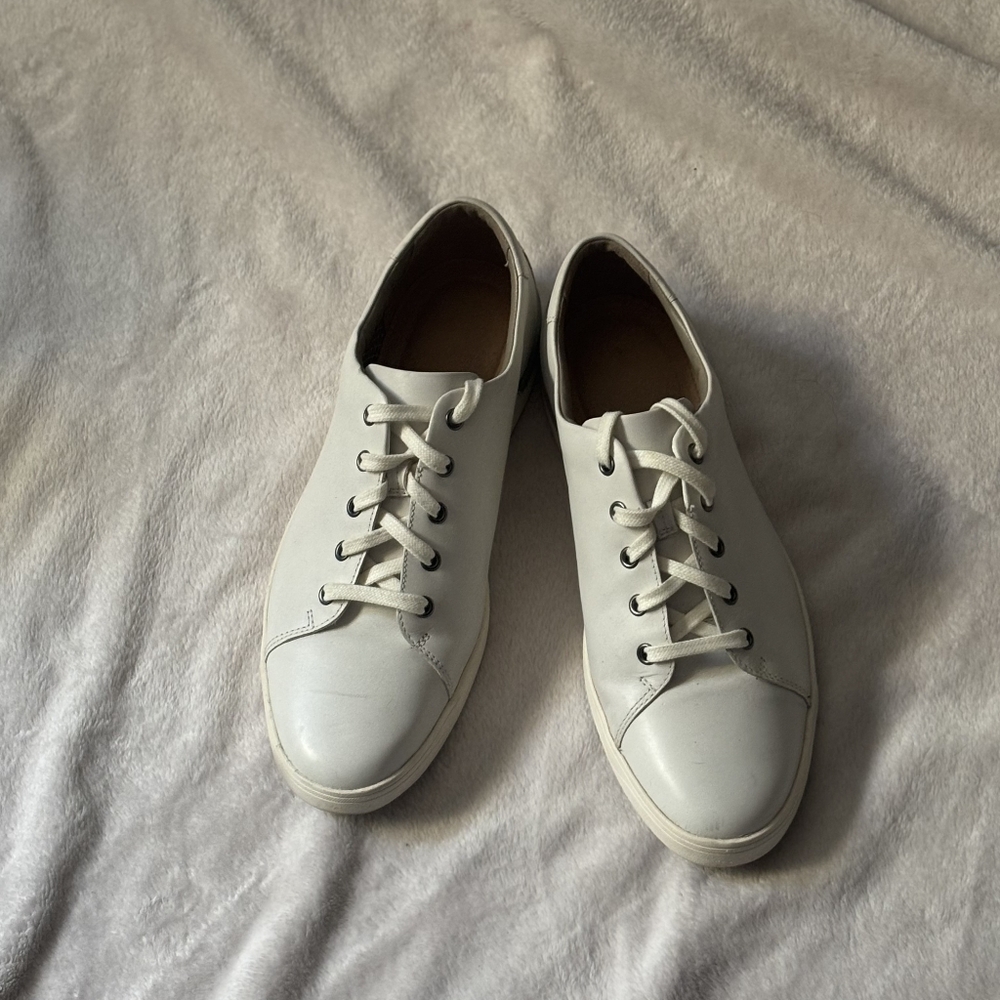 Clarks Men's White Leather Sneakers